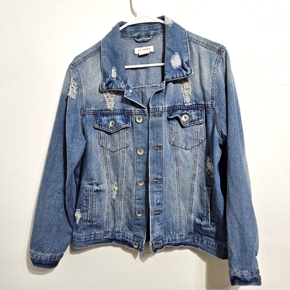 Women's Distressed Jean Jacket. Medium Wash. Size M. - Picture 1 of 9